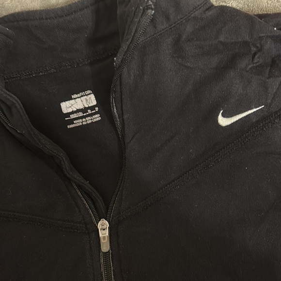 Nike Quarter Zip - Picture 2 of 3
